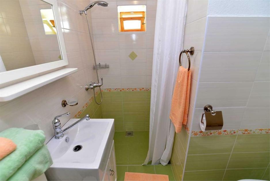Roberto 4 Apartment Veli Losinj Exterior photo