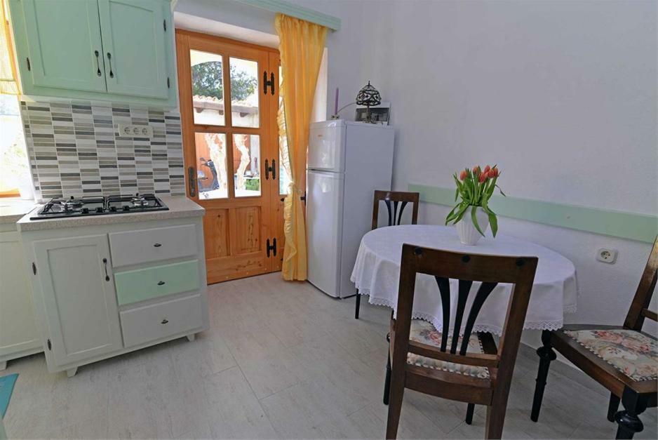 Roberto 4 Apartment Veli Losinj Exterior photo
