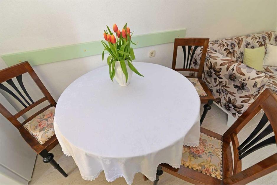 Roberto 4 Apartment Veli Losinj Exterior photo