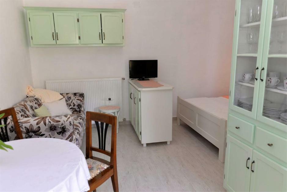 Roberto 4 Apartment Veli Losinj Exterior photo